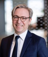 crédit agricole corporate & investment bank : responsable de global investment banking