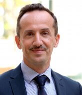 Groupe ADP : Directeur de la communication 1 groupe adp : directeur de la communication