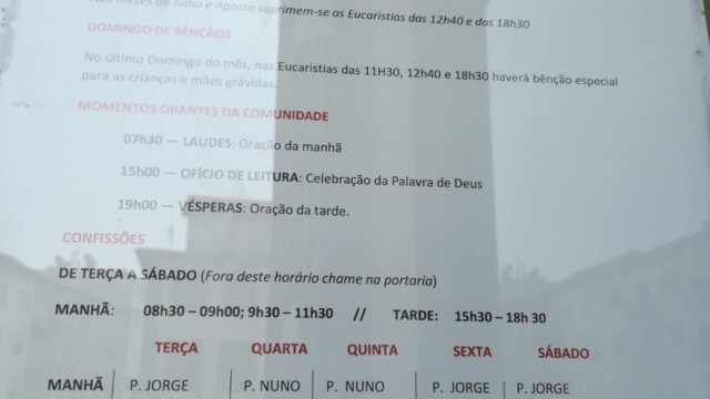 3761100132