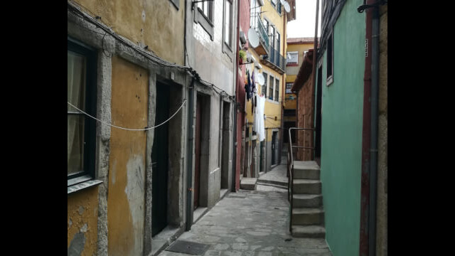 969477078